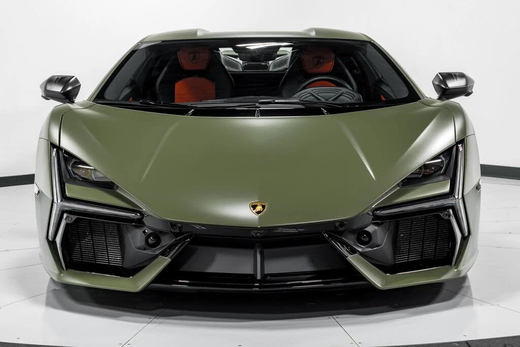 2024 Lamborghini Revuelto - Image 8 of 31