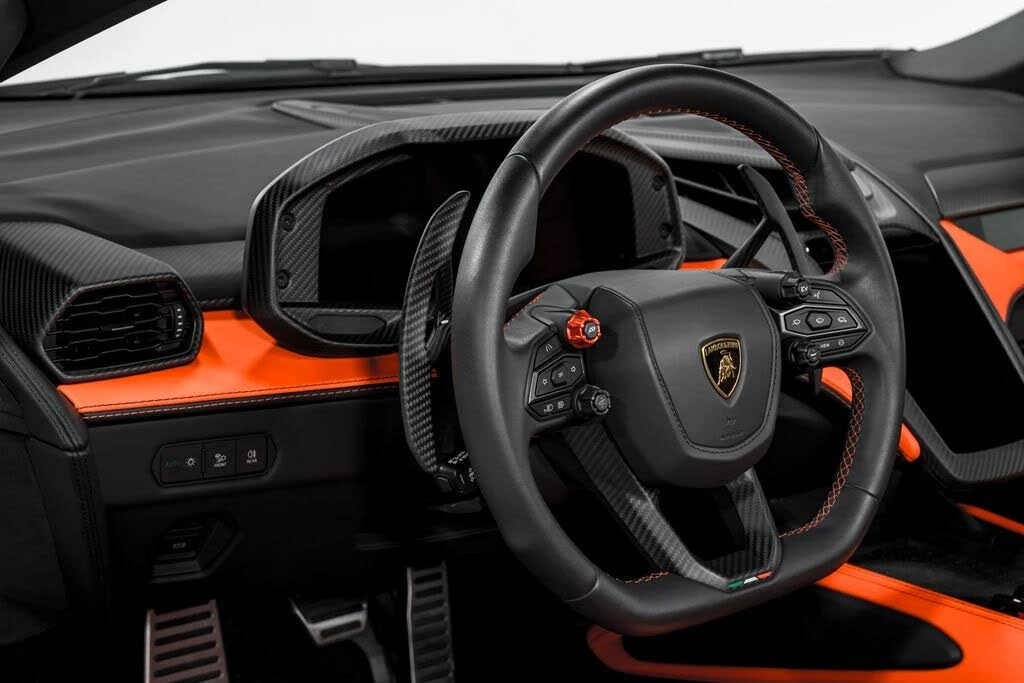 2024 Lamborghini Revuelto - Image 12 of 31