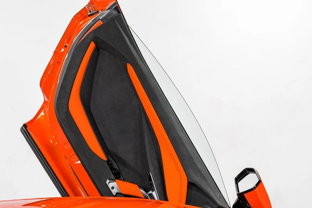 2024 Lamborghini Revuelto - Image 9 of 31