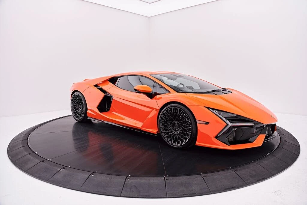 2024 Lamborghini Revuelto - Image 18 of 31