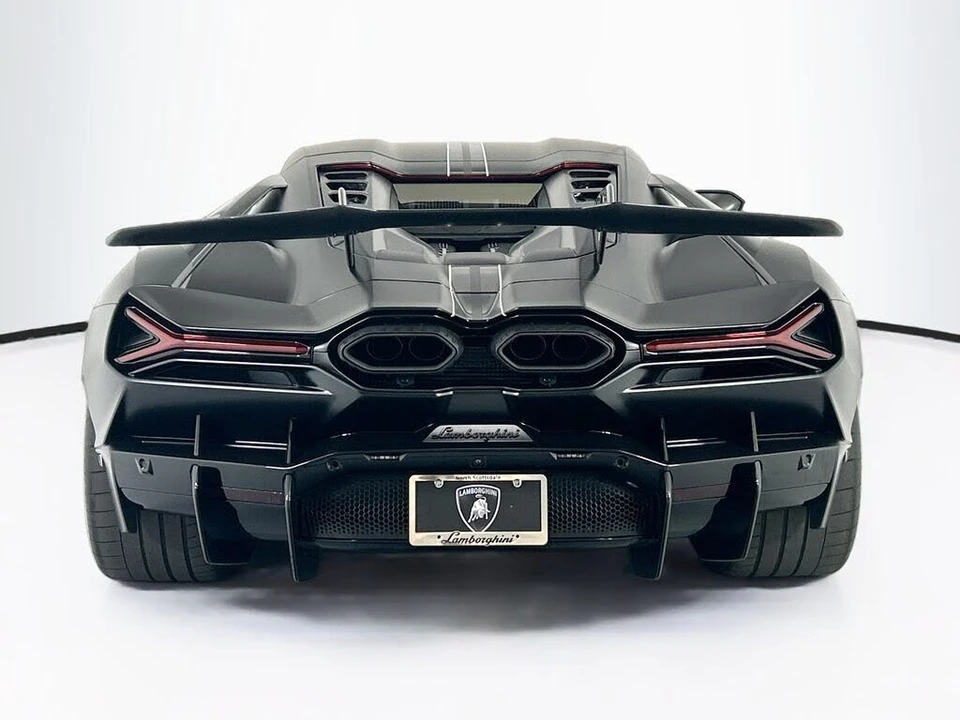 2024 Lamborghini Revuelto - Image 6 of 29