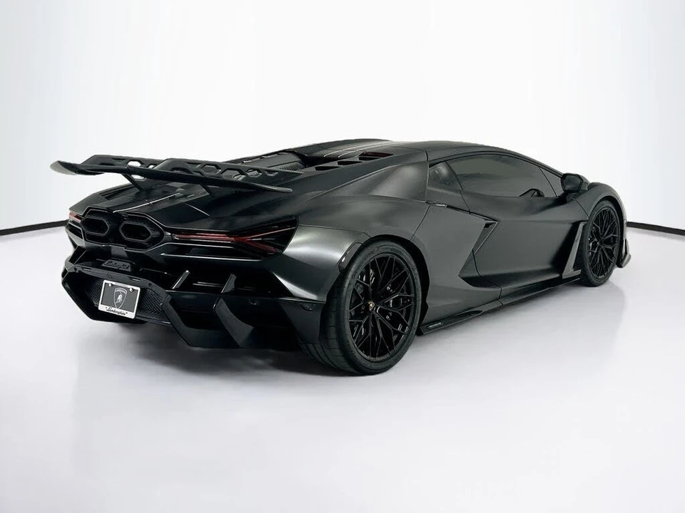 2024 Lamborghini Revuelto - Image 5 of 29
