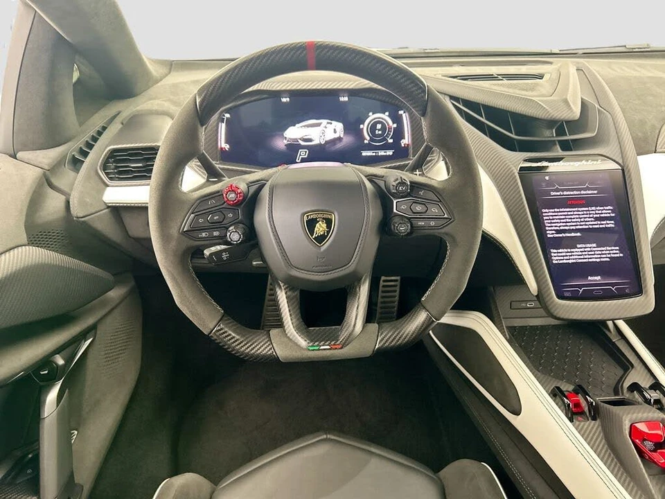 2024 Lamborghini Revuelto - Image 10 of 29