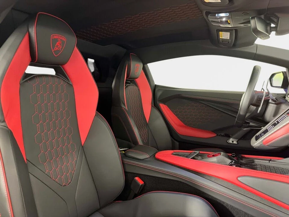 2024 Lamborghini Revuelto - Image 25 of 31