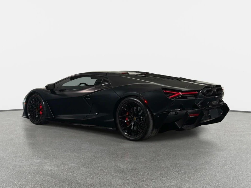 2024 Lamborghini Revuelto - Image 5 of 31
