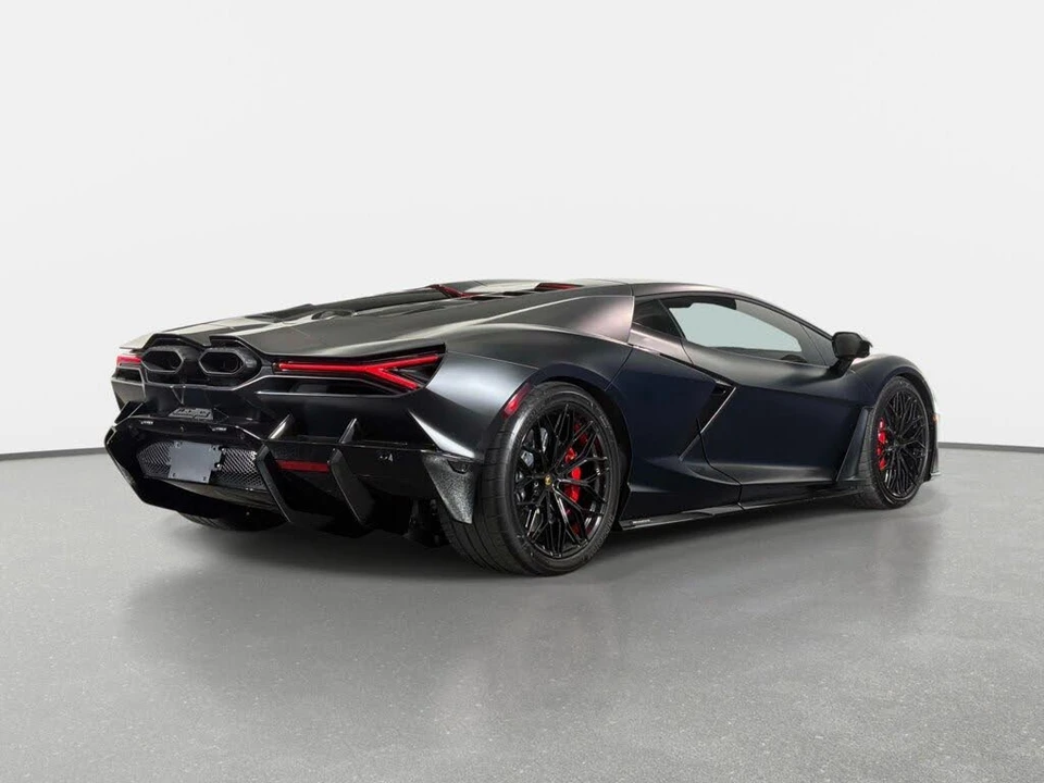 2024 Lamborghini Revuelto - Image 3 of 31