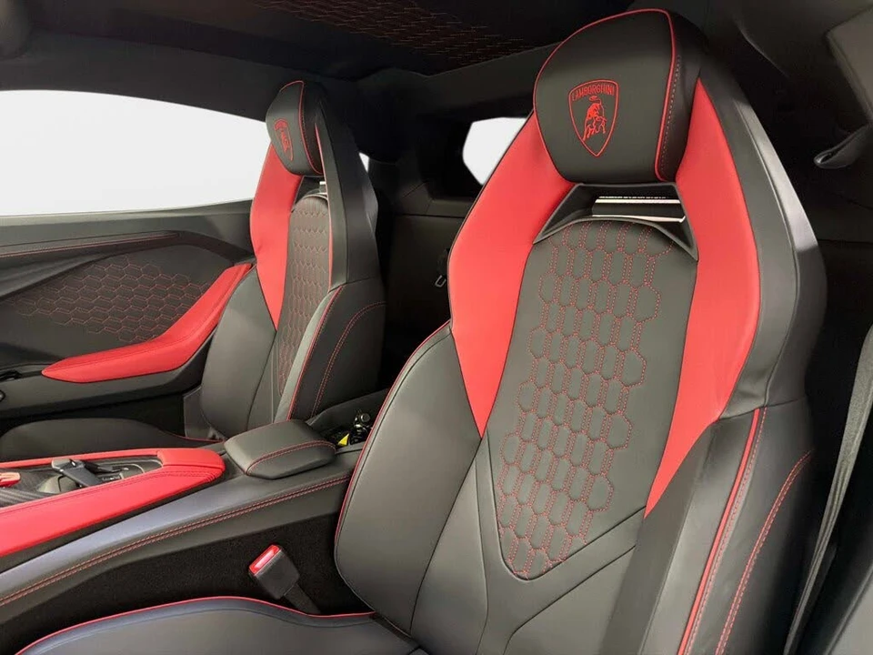2024 Lamborghini Revuelto - Image 31 of 31