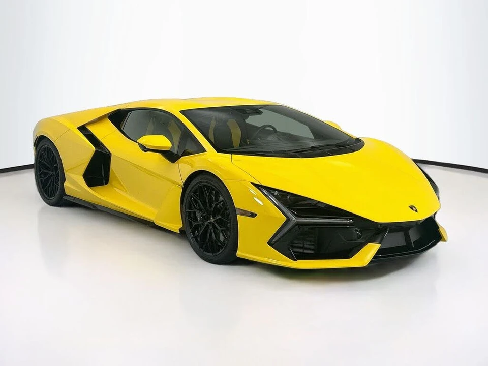 2024 Lamborghini Revuelto - Image 3 of 31