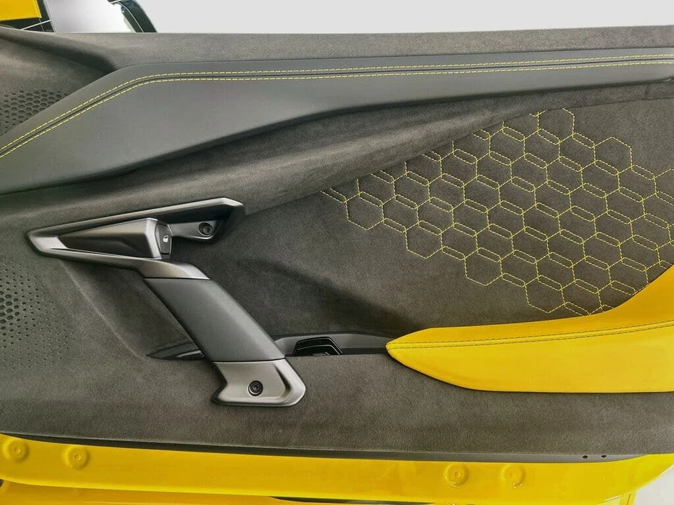 2024 Lamborghini Revuelto - Image 23 of 31