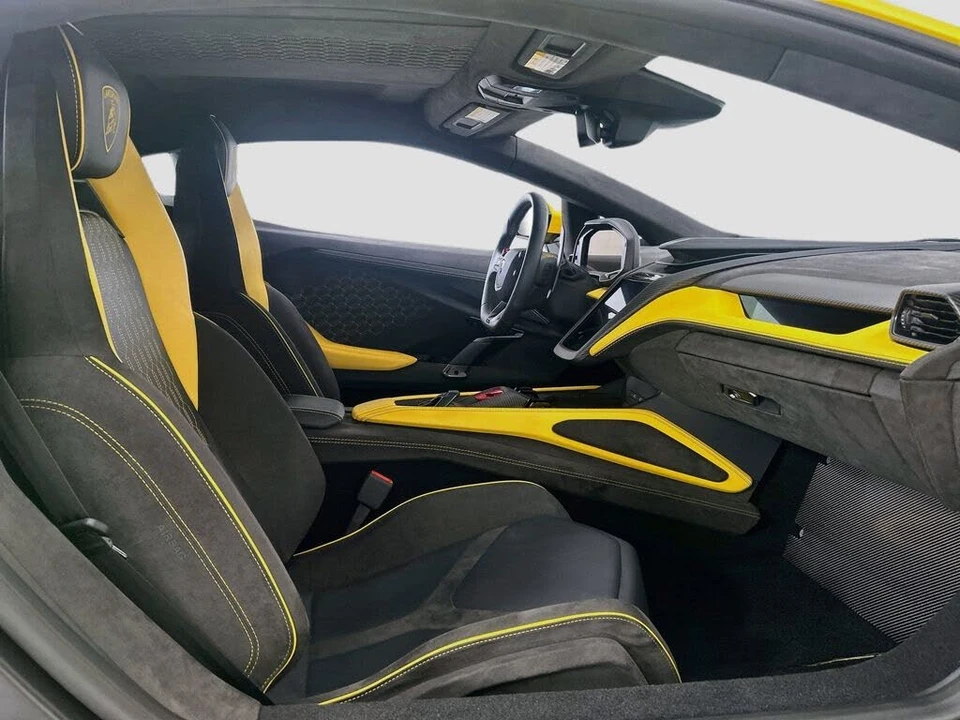 2024 Lamborghini Revuelto - Image 20 of 31