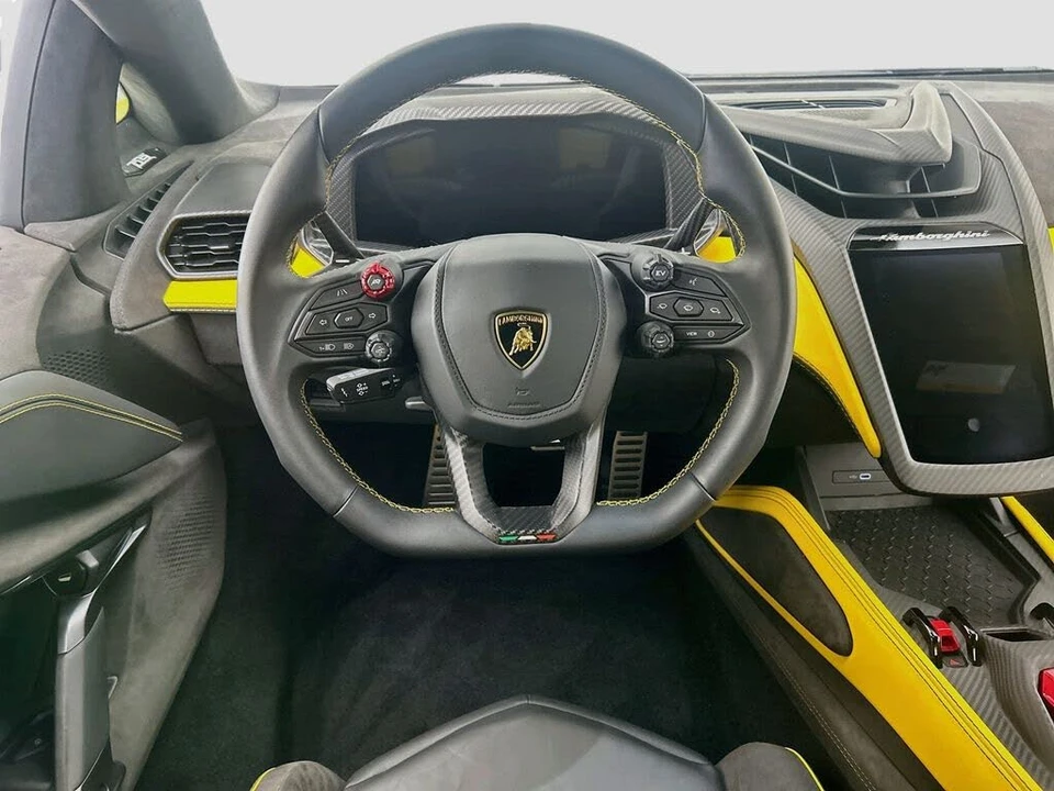 2024 Lamborghini Revuelto - Image 11 of 31