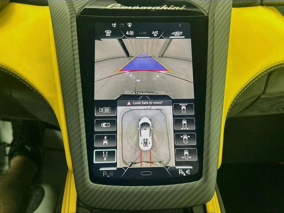 2024 Lamborghini Revuelto - Image 16 of 31