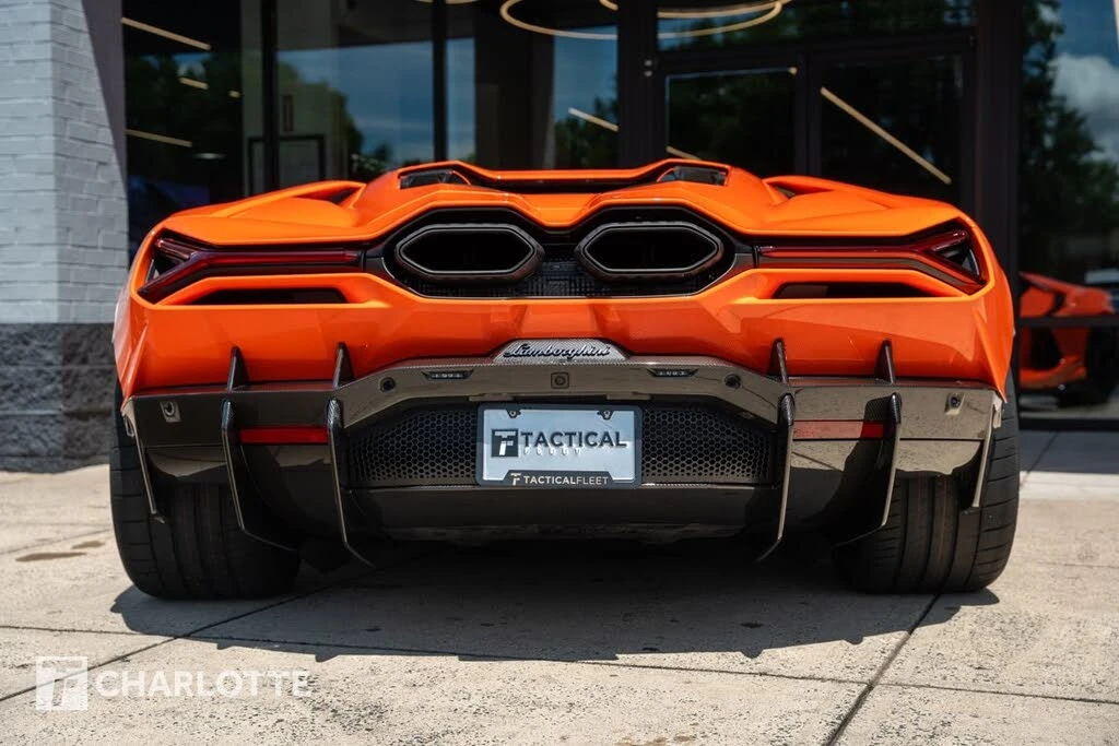 2024 Lamborghini Revuelto - Image 13 of 31