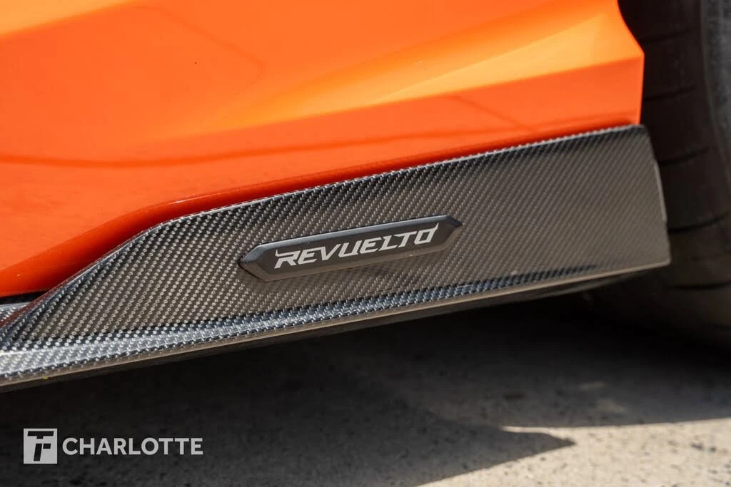 2024 Lamborghini Revuelto - Image 7 of 31