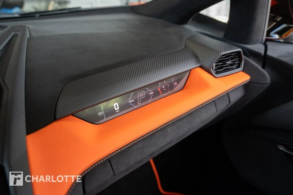 2024 Lamborghini Revuelto - Image 28 of 31