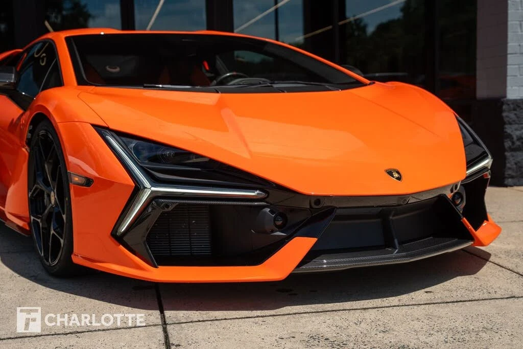 2024 Lamborghini Revuelto - Image 3 of 31