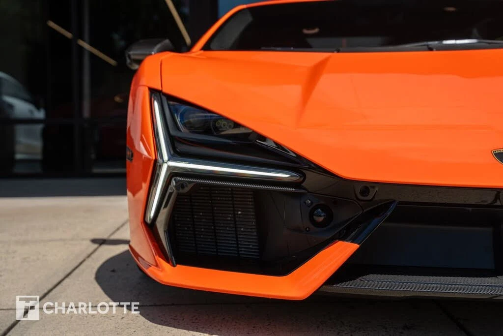 2024 Lamborghini Revuelto - Image 4 of 31