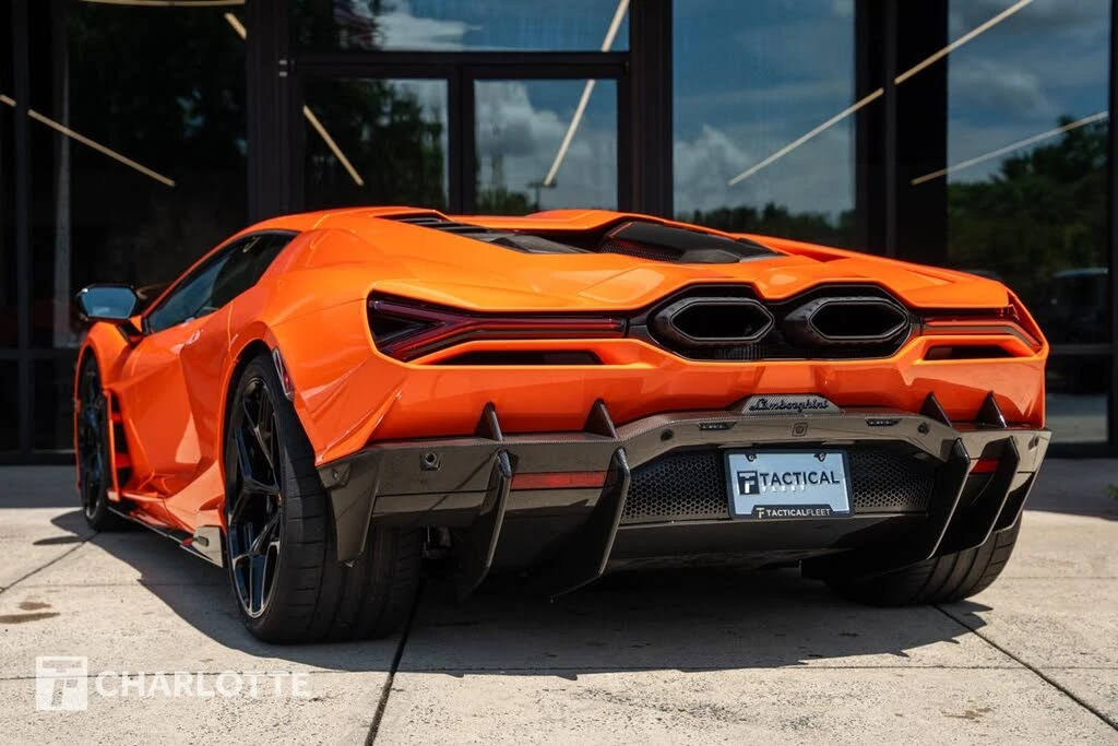2024 Lamborghini Revuelto - Image 11 of 31
