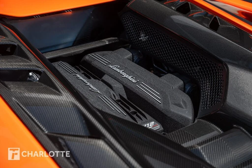 2024 Lamborghini Revuelto - Image 17 of 31