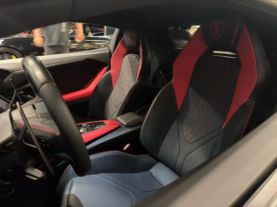 2024 Lamborghini Revuelto - Image 27 of 31