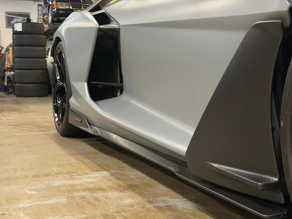 2024 Lamborghini Revuelto - Image 18 of 31
