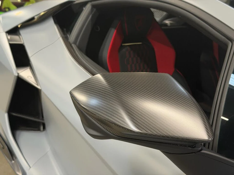 2024 Lamborghini Revuelto - Image 16 of 31