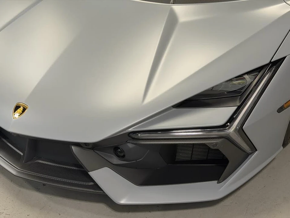 2024 Lamborghini Revuelto - Image 14 of 31
