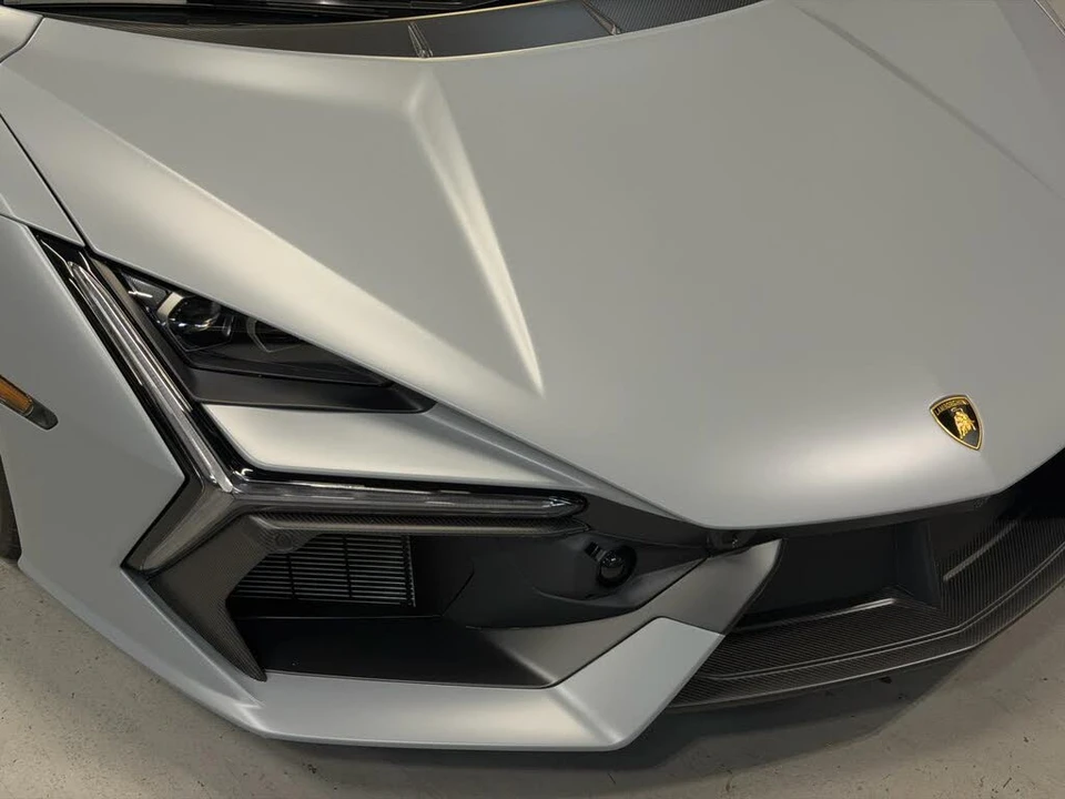 2024 Lamborghini Revuelto - Image 13 of 31