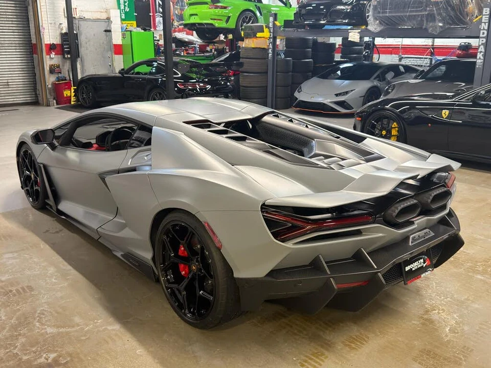 2024 Lamborghini Revuelto - Image 10 of 31