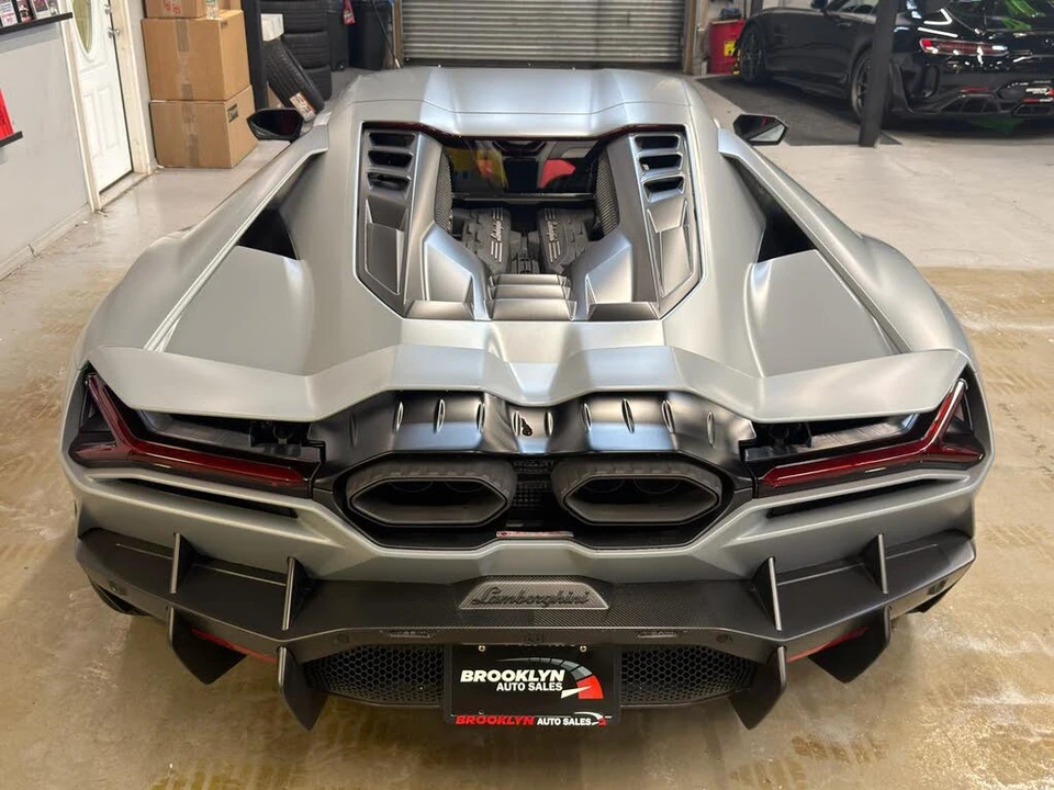 2024 Lamborghini Revuelto - Image 8 of 31
