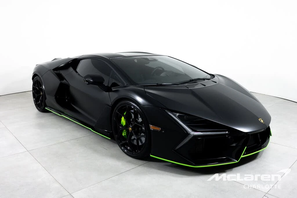 2024 Lamborghini Revuelto - Image 2 of 31
