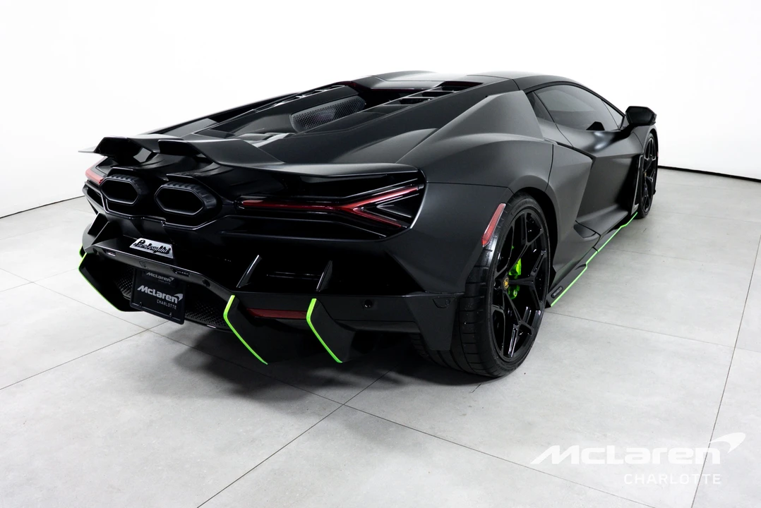 2024 Lamborghini Revuelto - Image 9 of 31