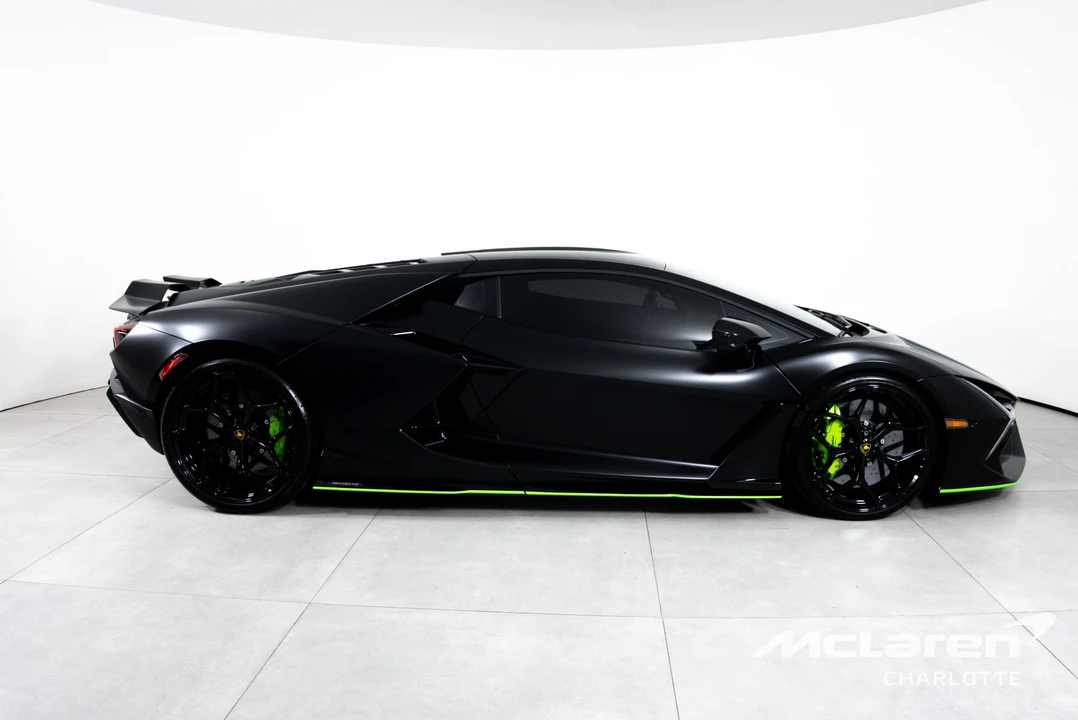 2024 Lamborghini Revuelto - Image 10 of 31