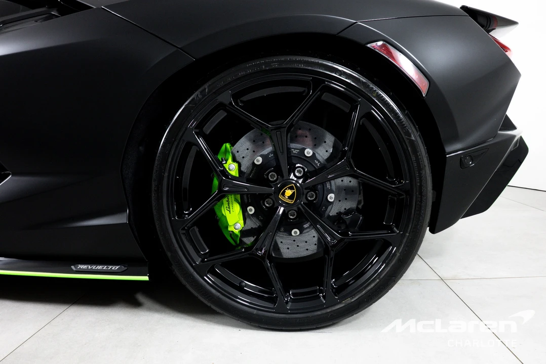 2024 Lamborghini Revuelto - Image 29 of 31