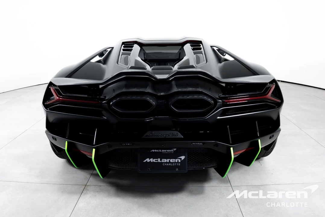2024 Lamborghini Revuelto - Image 8 of 31