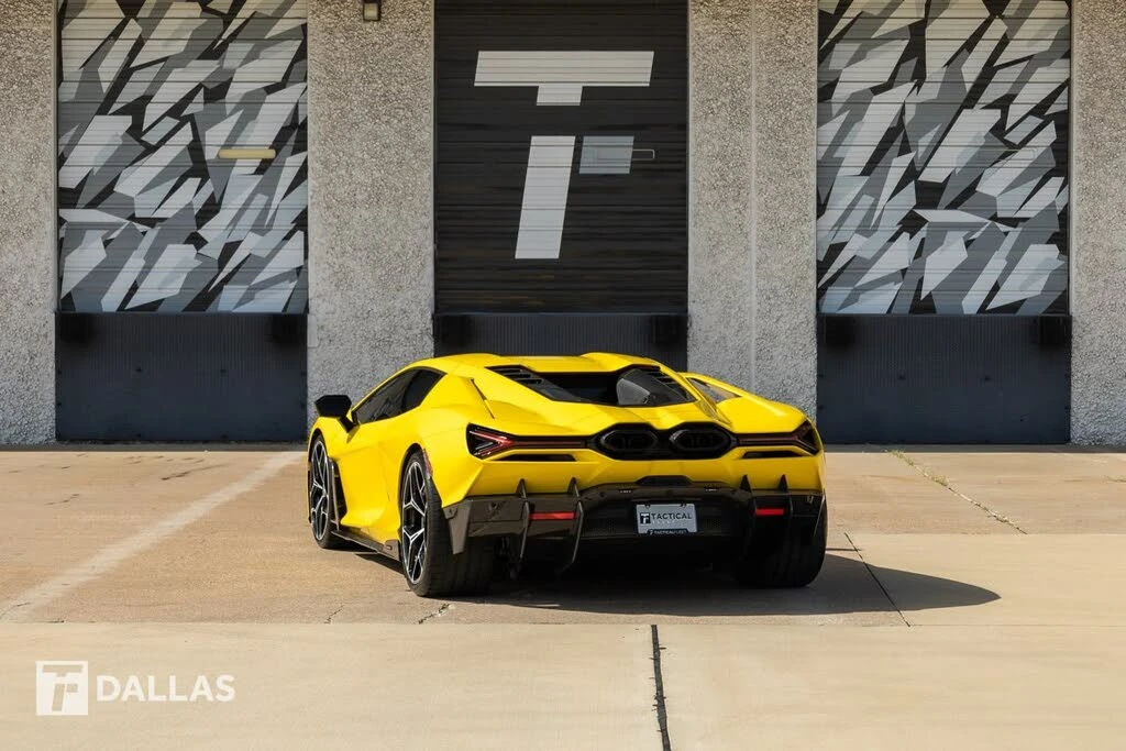 2024 Lamborghini Revuelto - Image 11 of 31