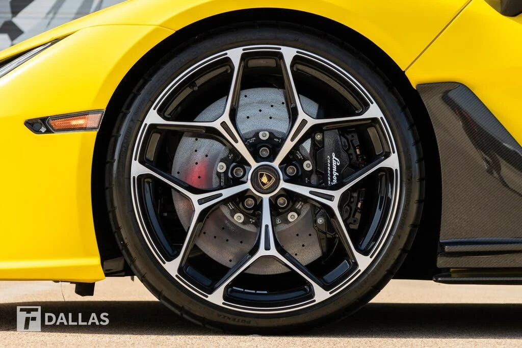 2024 Lamborghini Revuelto - Image 8 of 31