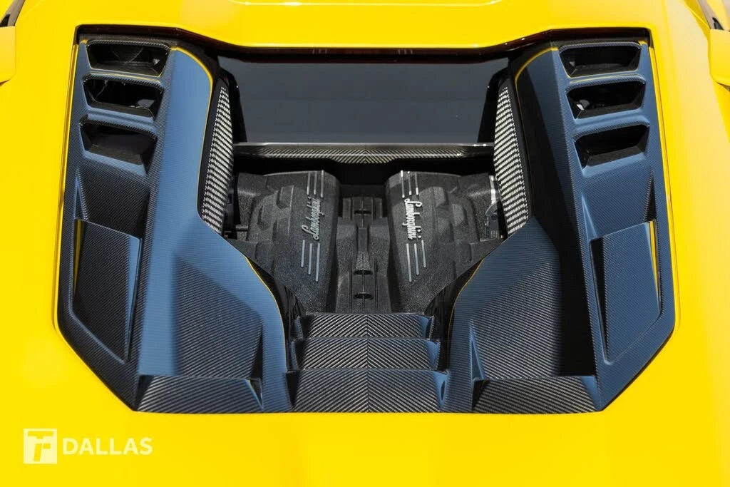 2024 Lamborghini Revuelto - Image 26 of 31