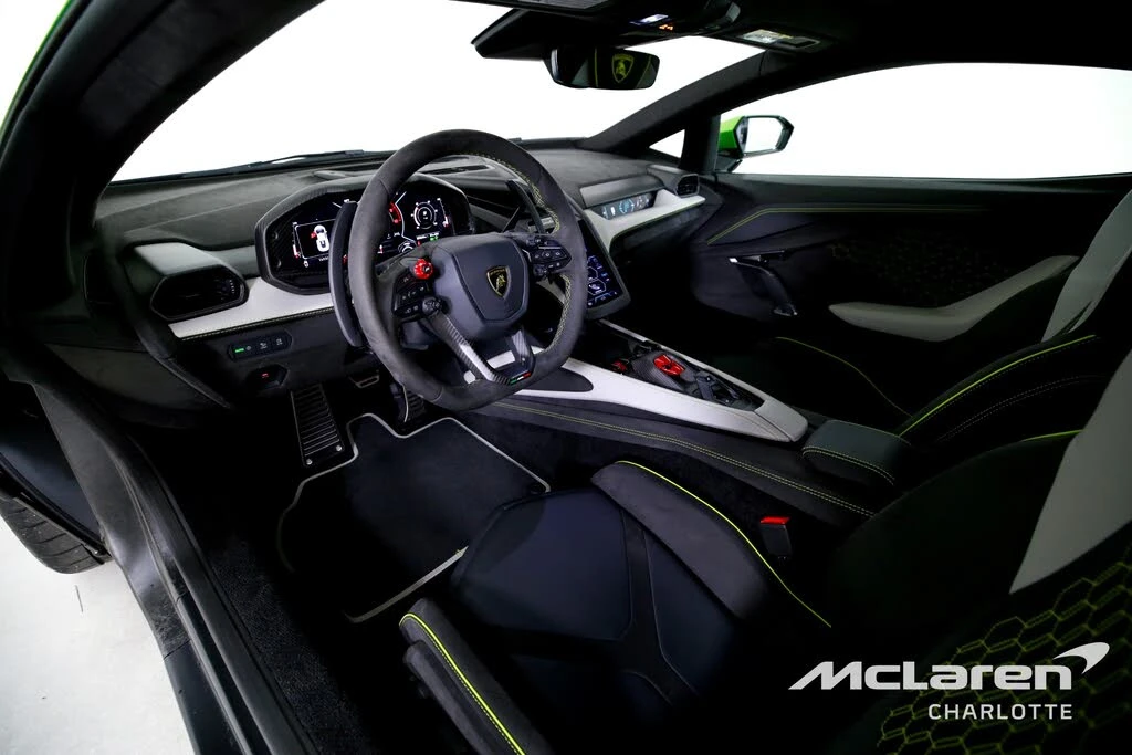 2024 Lamborghini Revuelto - Image 13 of 31