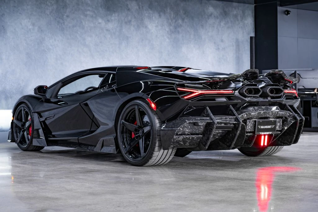 2024 Lamborghini Revuelto - Image 14 of 31