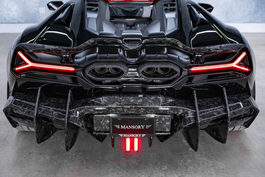 2024 Lamborghini Revuelto - Image 18 of 31