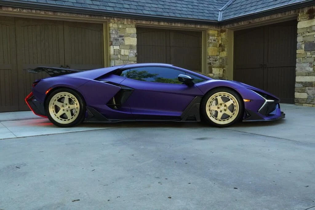 2024 Lamborghini Revuelto - Image 6 of 31