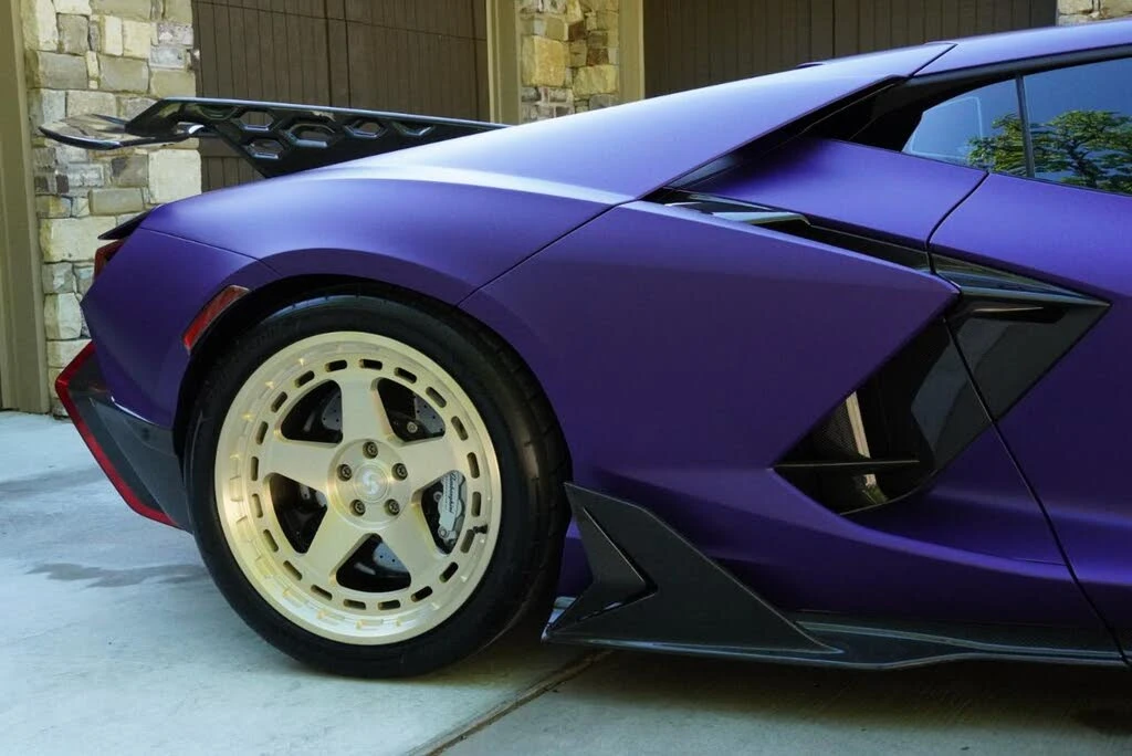 2024 Lamborghini Revuelto - Image 11 of 31