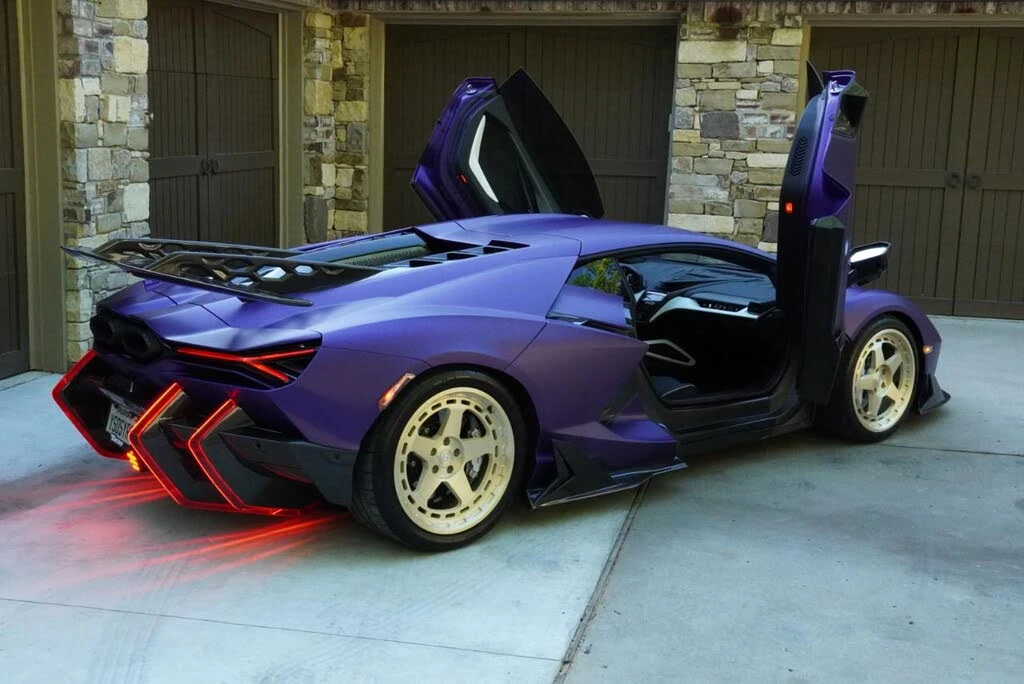 2024 Lamborghini Revuelto - Image 3 of 31