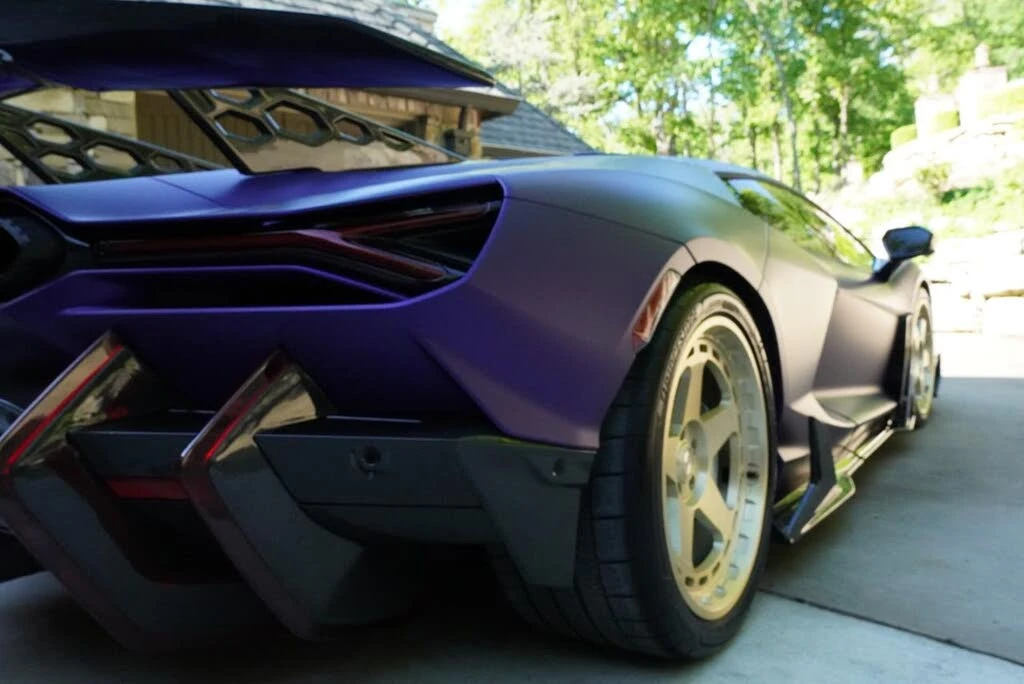 2024 Lamborghini Revuelto - Image 14 of 31