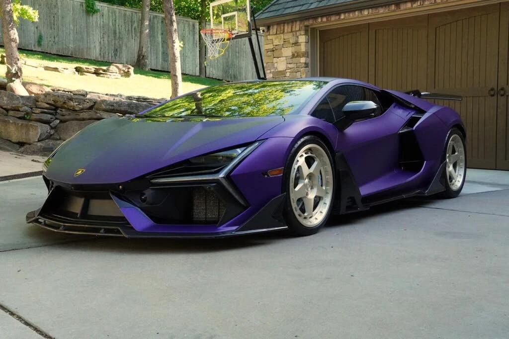 2024 Lamborghini Revuelto - Image 28 of 31