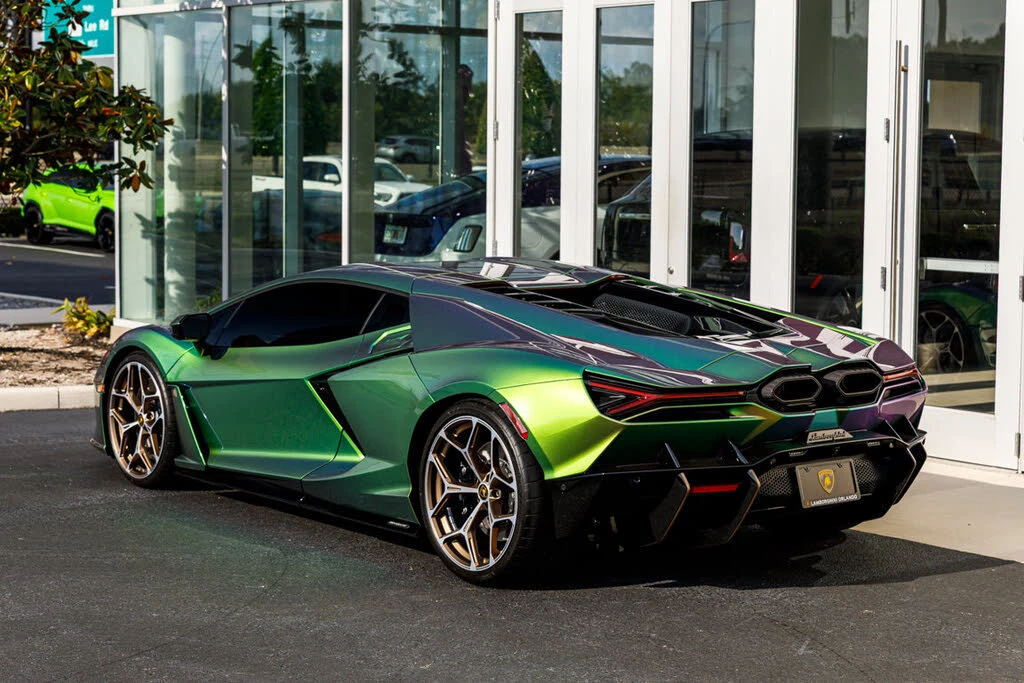 2024 Lamborghini Revuelto - Image 24 of 31
