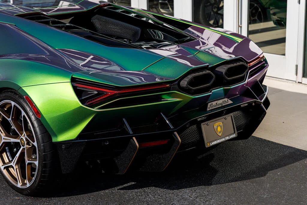 2024 Lamborghini Revuelto - Image 5 of 31