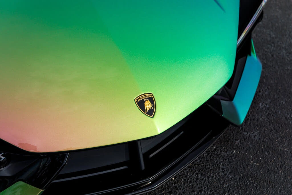 2024 Lamborghini Revuelto - Image 15 of 31
