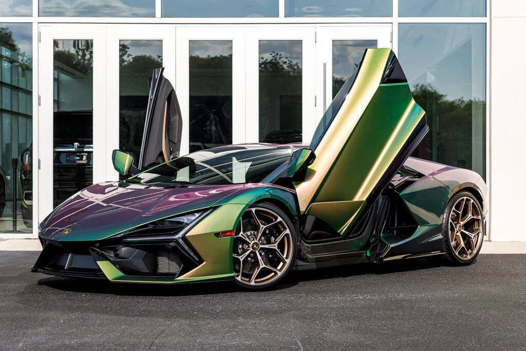 2024 Lamborghini Revuelto - Image 22 of 31